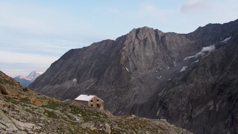 Rustikale Oberaletschhütte