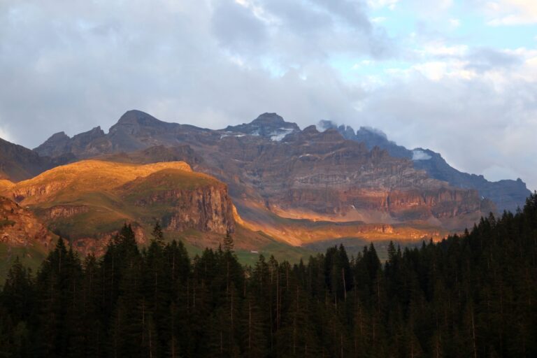 Büttlassa und Gspaltenhorn im Abendlicht