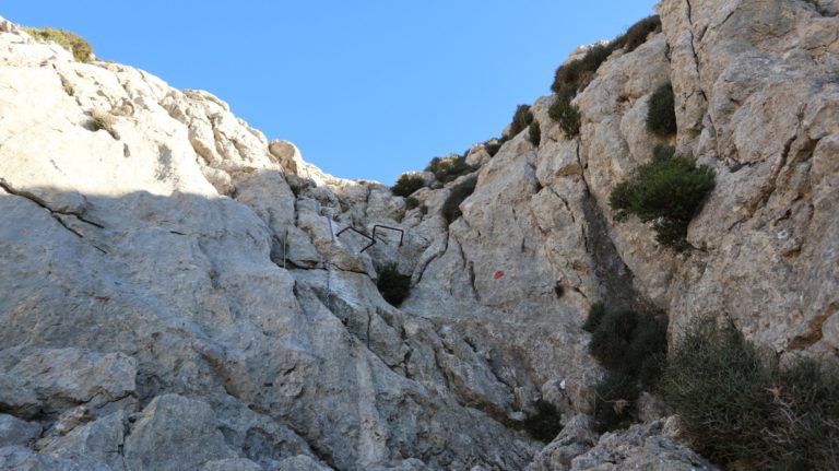 Kletterpassage mit Trittbügeln