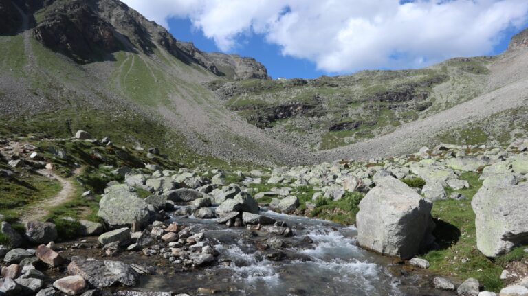 Blick zur Düsseldorfer Hütte