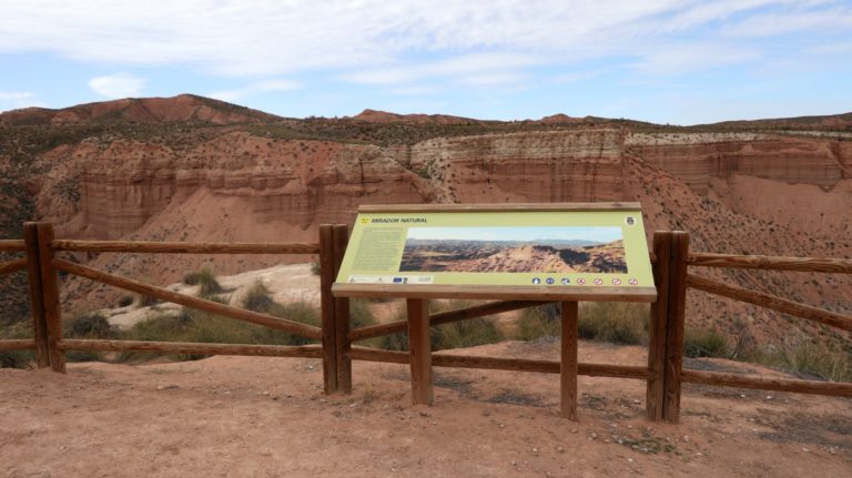 Aussichtspunkt beim Aufstieg zur Ruta del Desierto de Gorafe (PR-A 426)