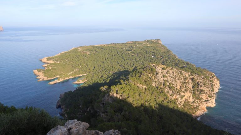 Gipfelblick auf das Cap des Pinar - leider militärisches Sperrgebiet