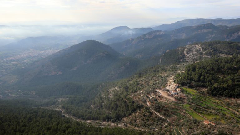 Tiefblick auf die Finca Es Verger