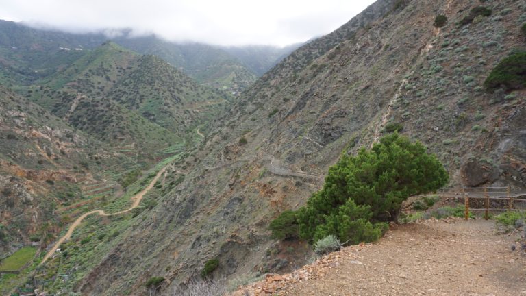 Abstieg in den Barranco de los Zarzales