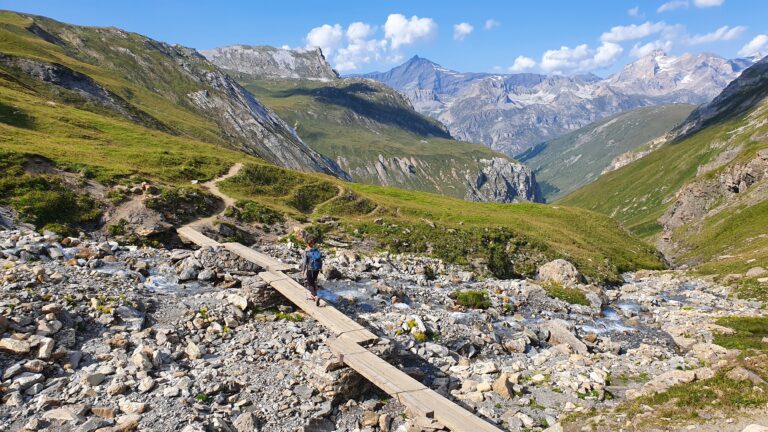 Abstieg durch das Vallon du Pisset zum Chalet du Riondet