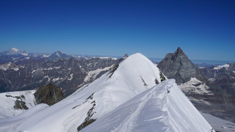 Blick vom Mittel- zum Westgipfel