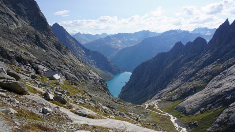 Oberhalb der Gelmerhütte