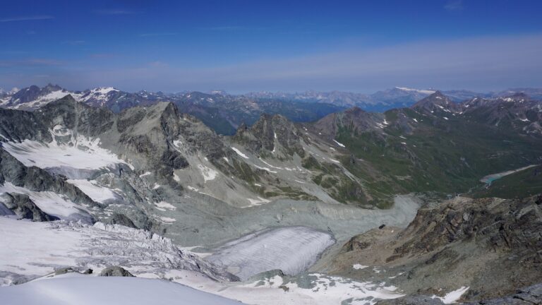 Blick zur Cabane de Moiry