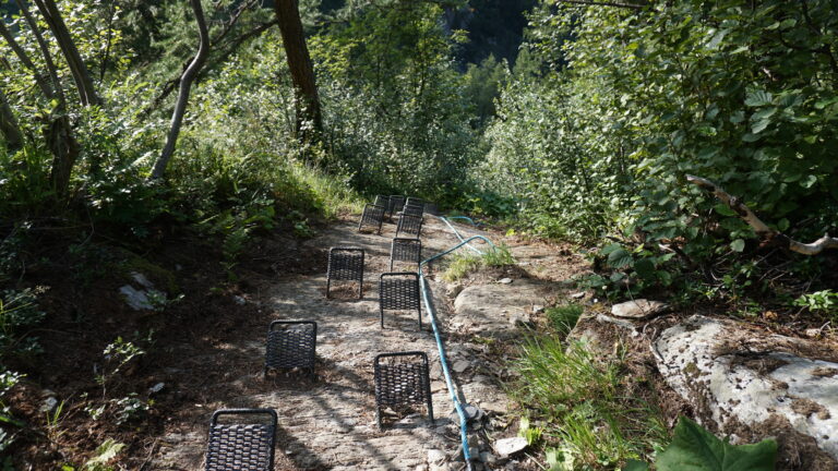 Tritthilfen auf dem westlichen Wasserfallweg