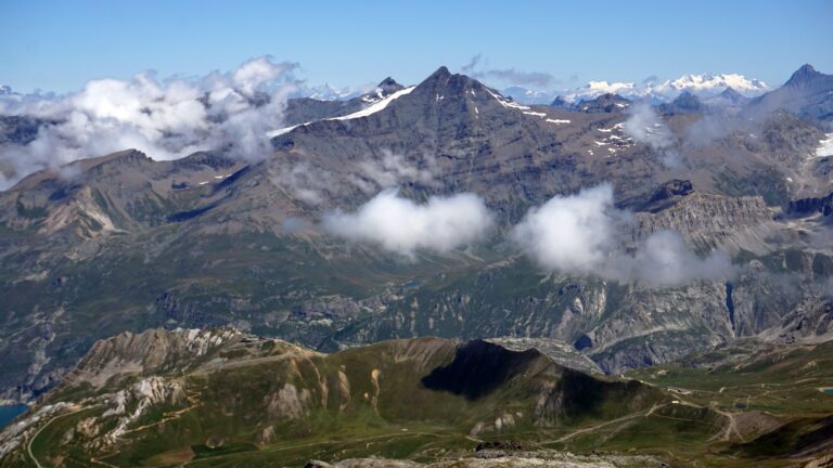 Blick zur Aiguille de la Grande Sassière, dem höchsten Wanderberg der Alpen