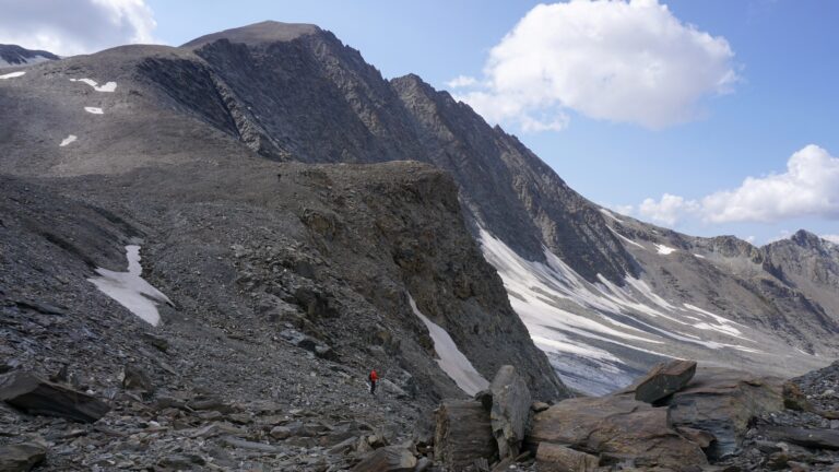 Abstieg vom Col des Barmes de l'Ours zum Gletscher