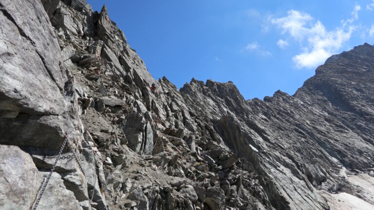 Kettengesicherter Aufstieg vom Glacier du Tseudet zum Col de la Gouille