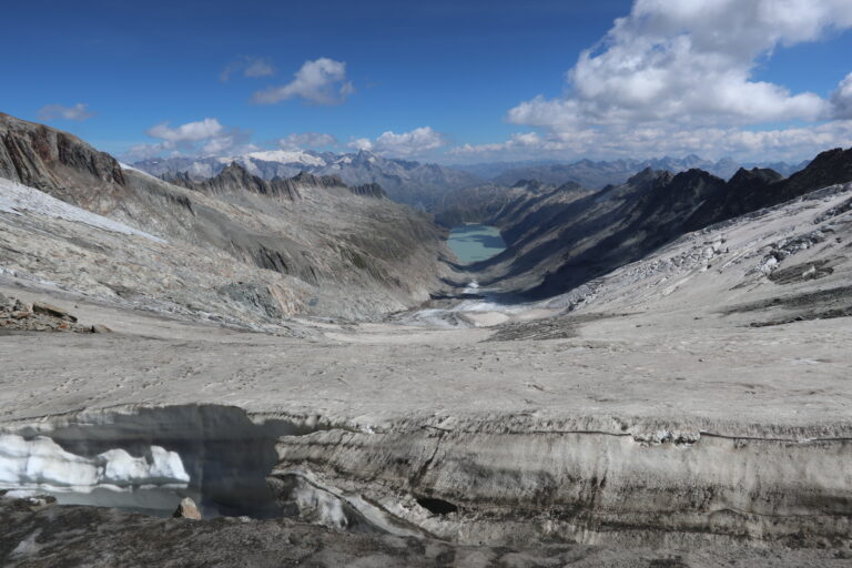 Blick vom Oberaarjoch auf den Oberaargletscher