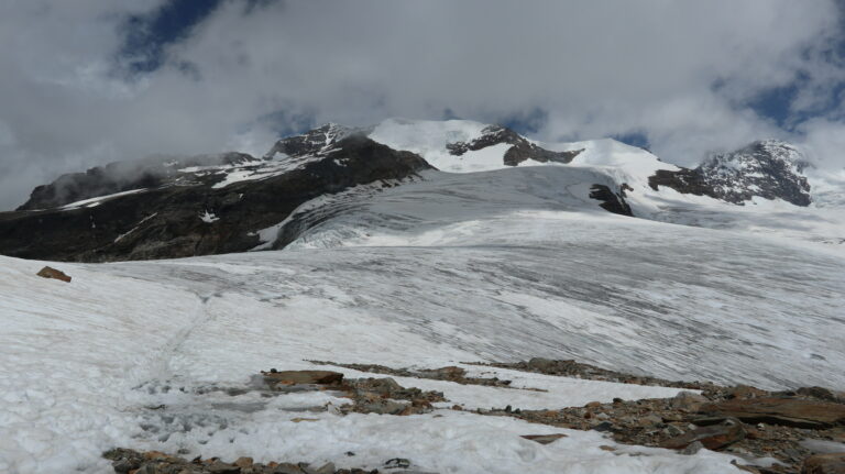 Blick vom Rifugio Quintino Sella zum Castor