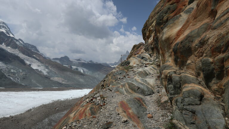 Gesicherter Aufstieg vom Gornergletscher