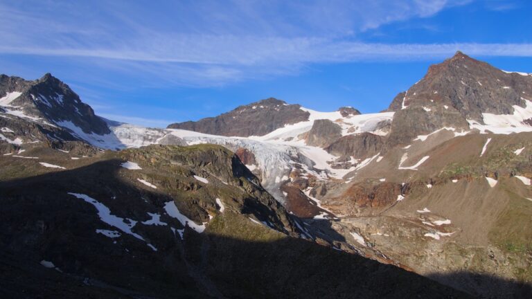 Grüne Kuppe, im Hintergrund der Ochsentaler Gletscher