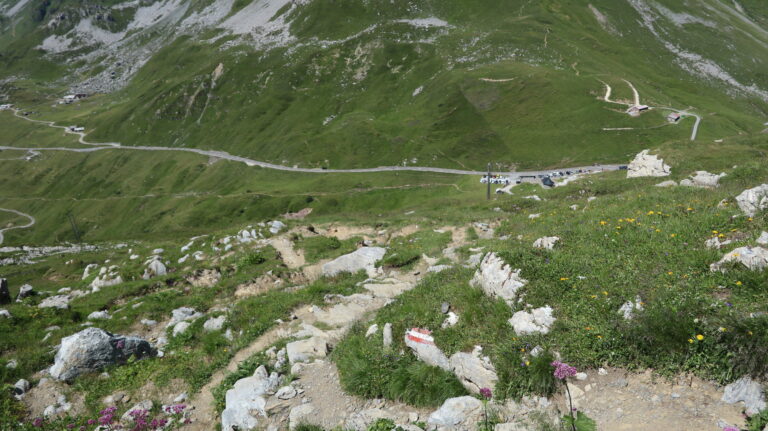 Der Klausenpass kommt in Sicht.