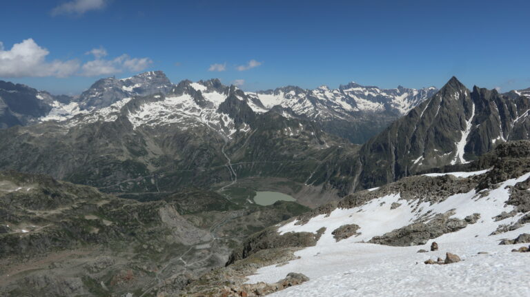 Ausblick von der Tierberglihütte auf den Steisee