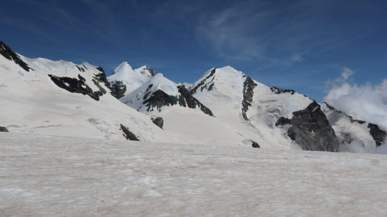 Blick vom Breithornpass auf Pollux und Castor