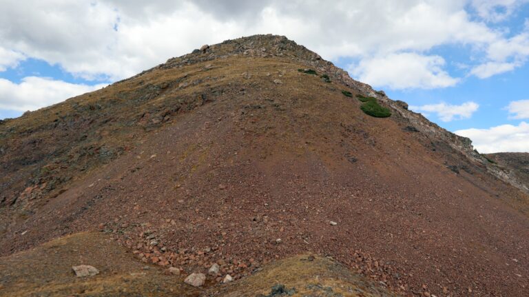 Steilhang im Rückblick, ziemlich bröslig-rutschig