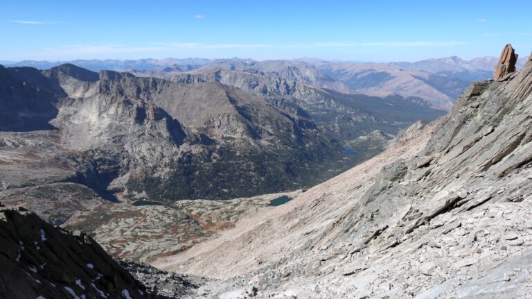 Schöner Ausblick beim Abstieg durch den Trough