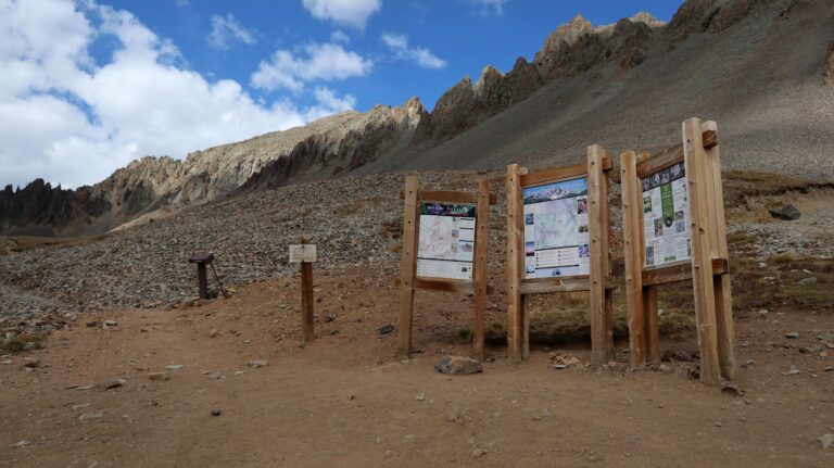 Am Upper Trailhead auf 3800 m